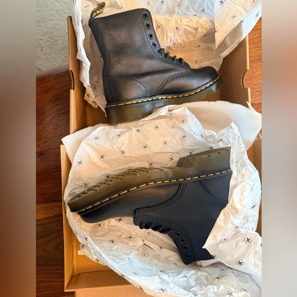 Dr. Martens womens 1460 Pascal Bex Pisa Leather Lace Up Boots - Picture 5 of 8